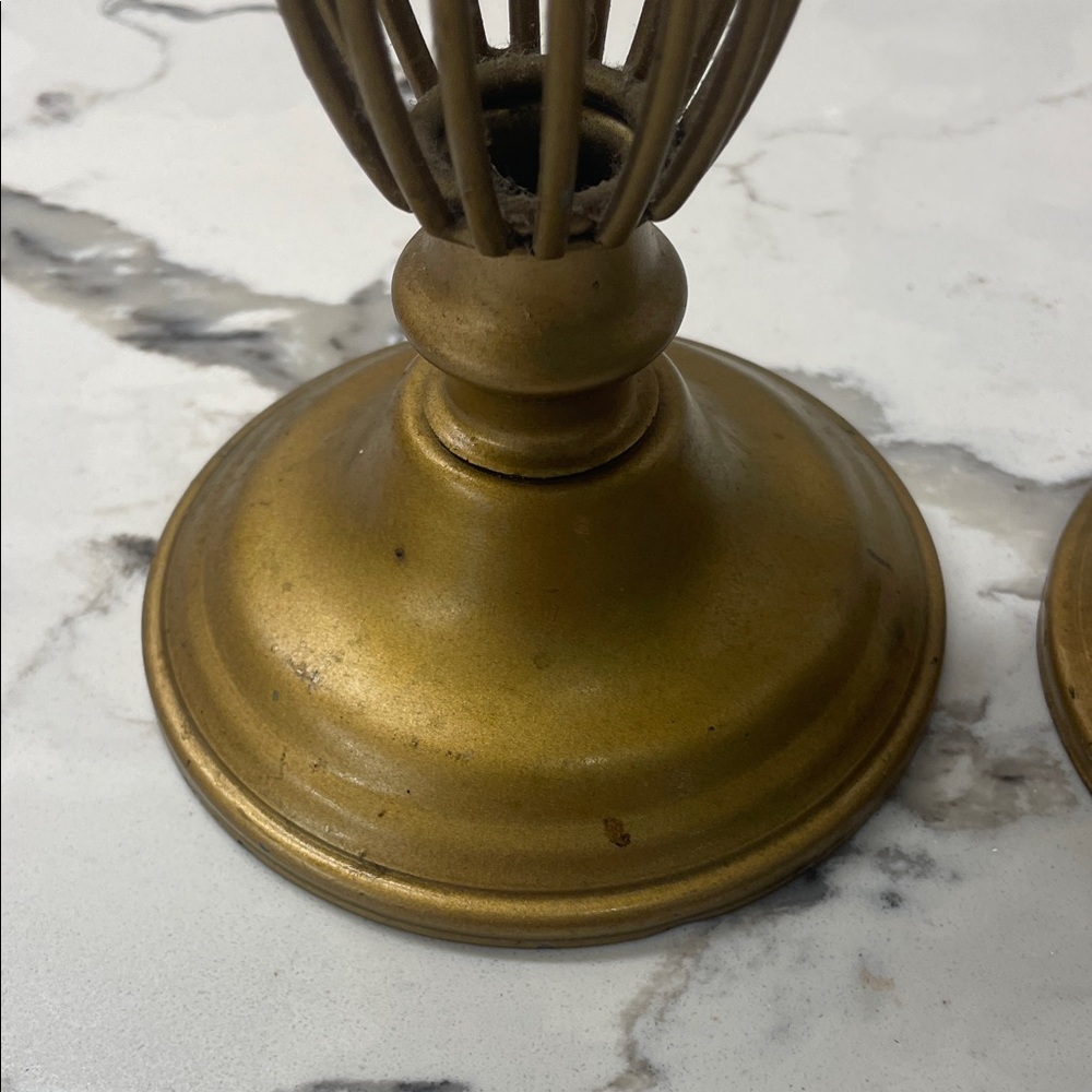 Elegant Gold Candle Holder Set - Picture 2 of 6